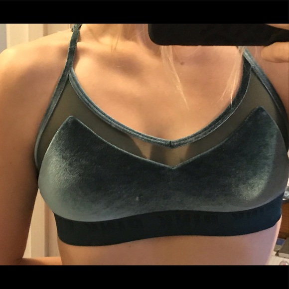 Pink Sports bra! - Picture 3 of 5
